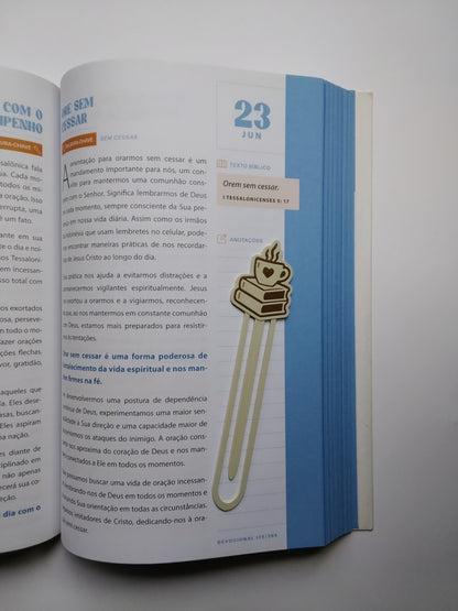 Marca Página 3D Clipe Chávena: "livro + café = coração"