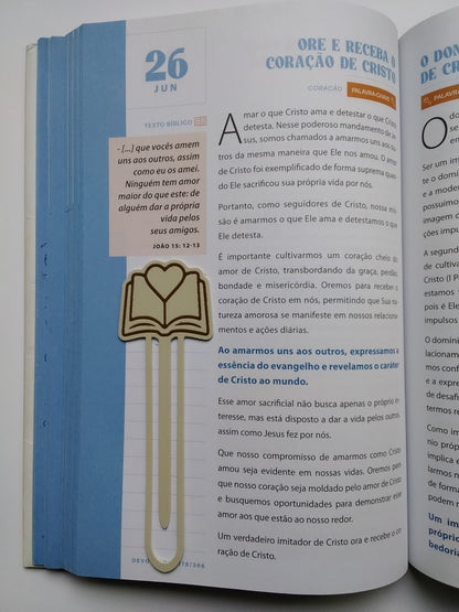 Marca Página 3D Clipe Livro Aberto com Coração