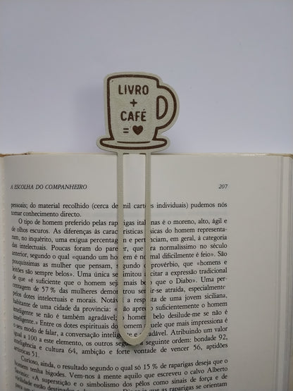 Marca Página 3D Clipe Livros + Xícara = Coração
