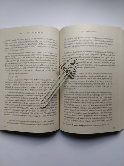 Marca Pagina Clipe Livro Aberto Lua Estrela