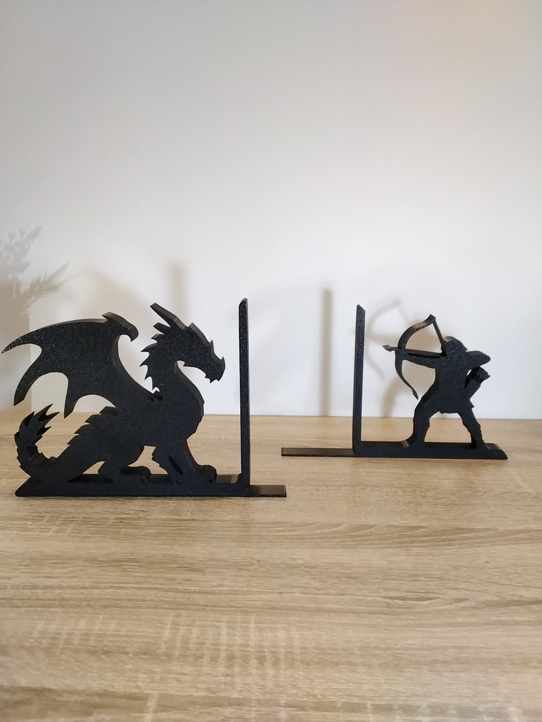Suporte para Livros – Dragão Guardião × Guerreiro