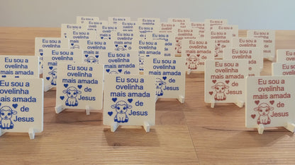 Placa 3D em Relevo – "Eu sou a ovelhinha mais amada de Jesus"